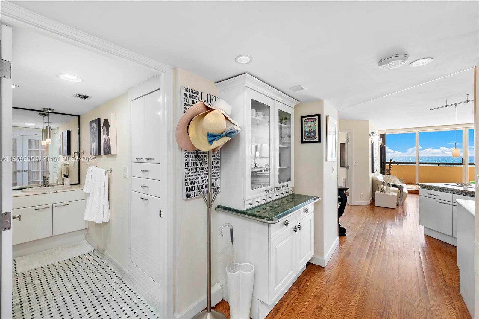 CLUB ATLANTIS CONDO - Residential