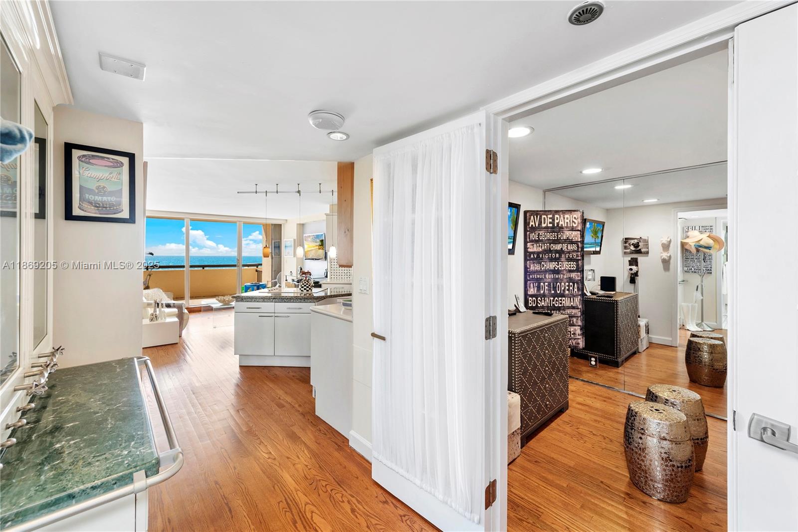 CLUB ATLANTIS CONDO - Residential