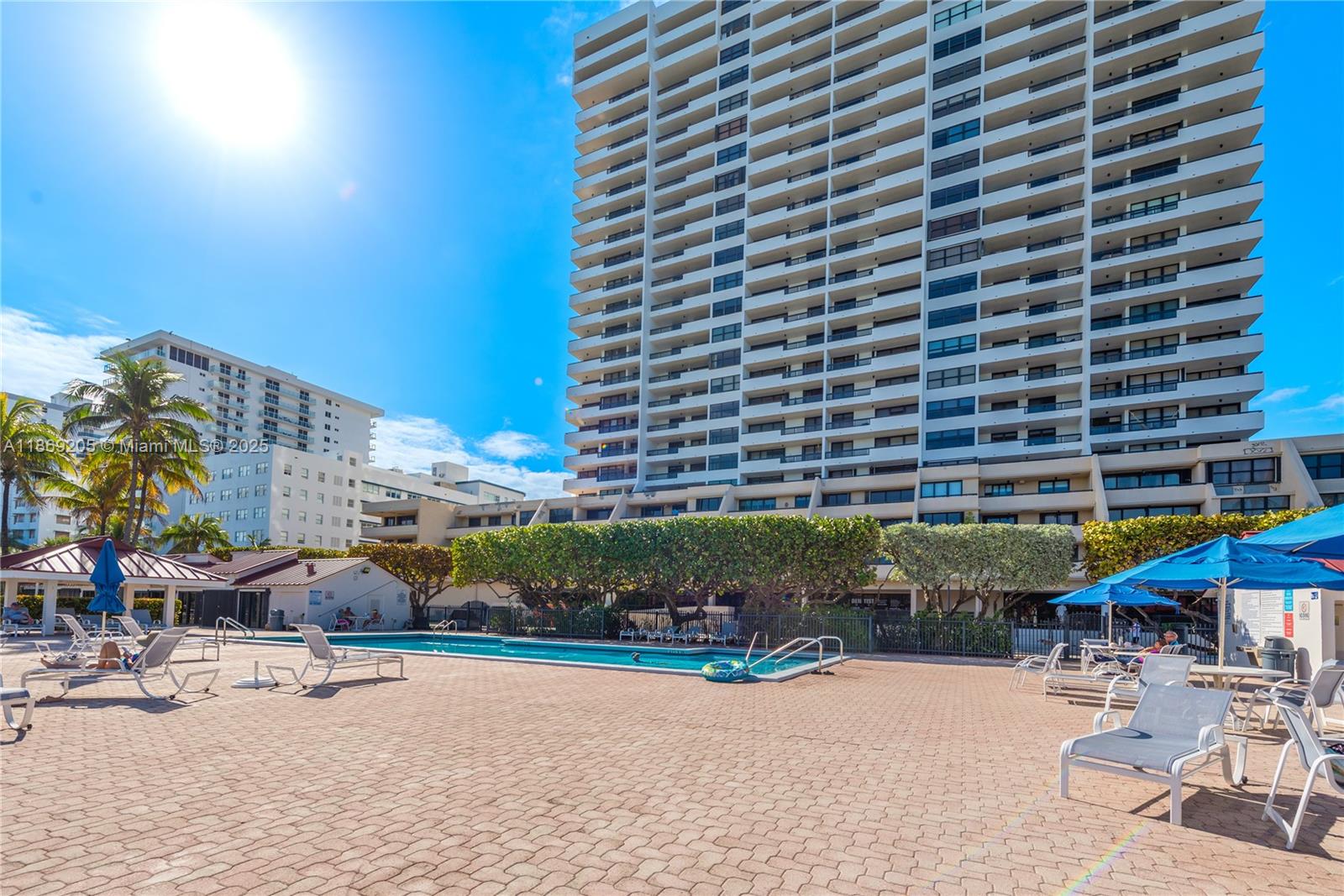 CLUB ATLANTIS CONDO - Residential
