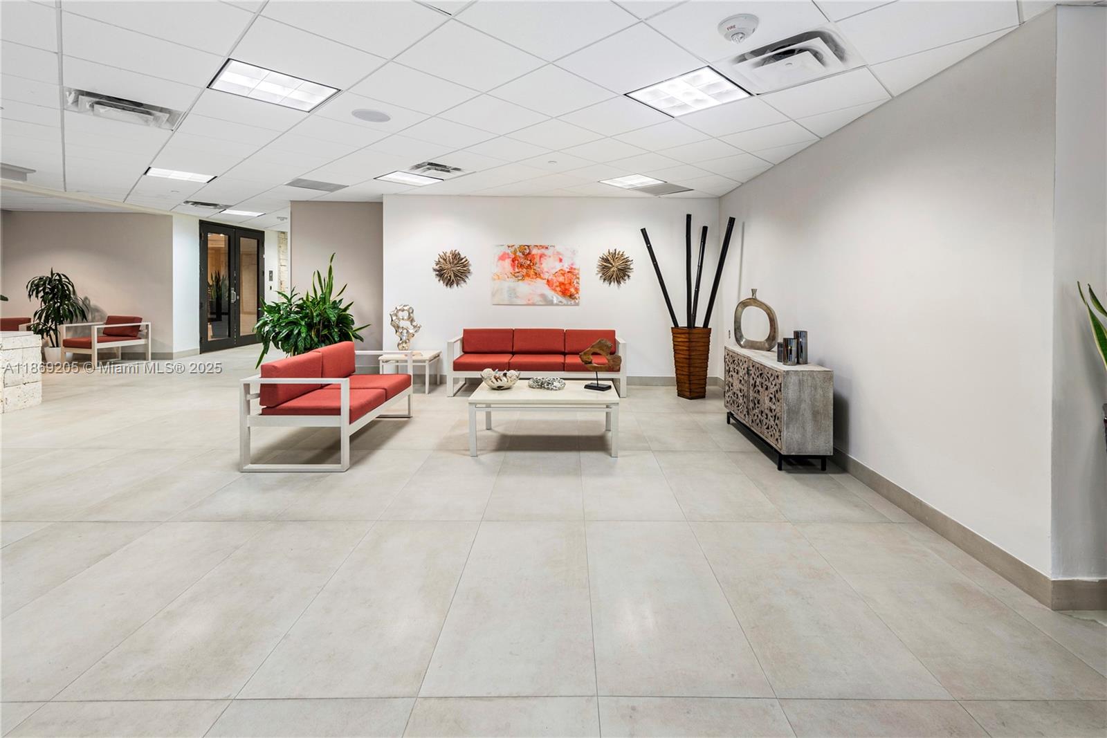 CLUB ATLANTIS CONDO - Residential