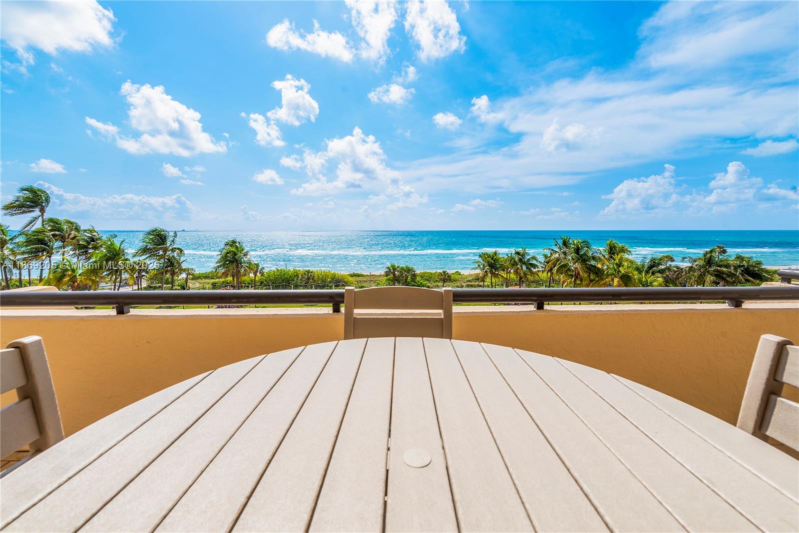 CLUB ATLANTIS CONDO - Residential