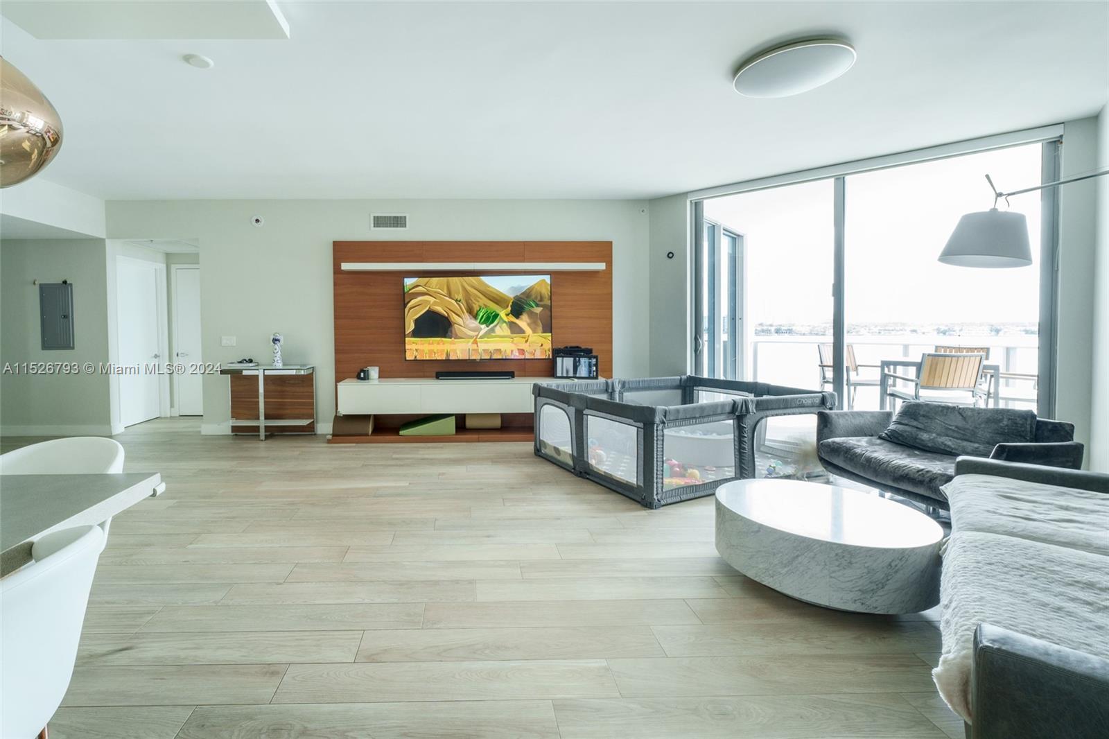 MARINA PALMS RESIDENCES N - Residential Lease