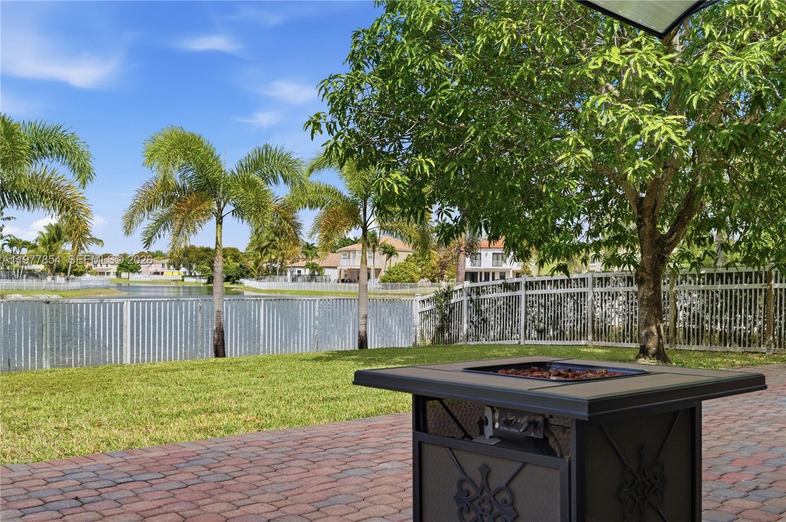 RIVIERA ISLES II - Residential