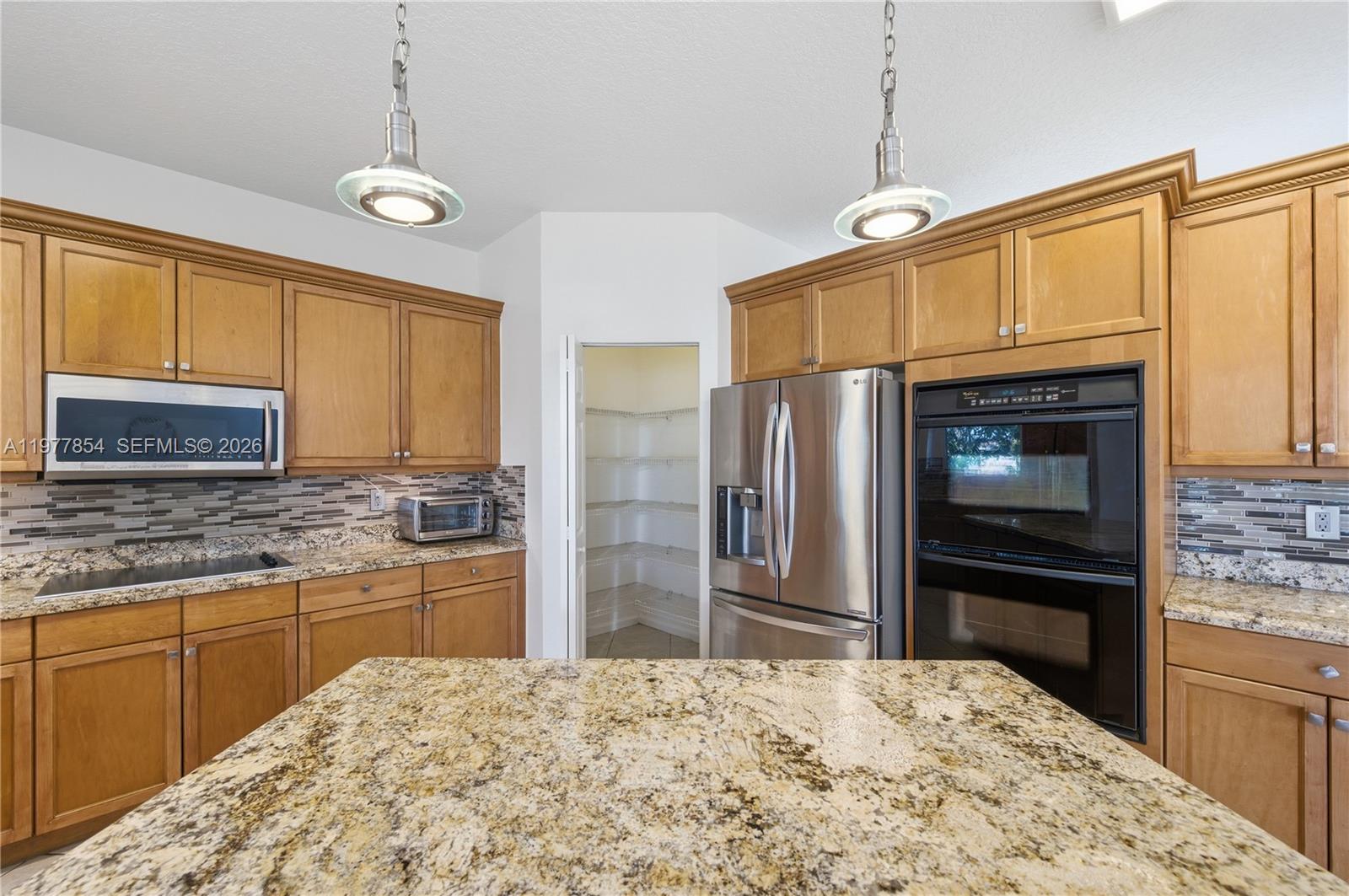 RIVIERA ISLES II - Residential