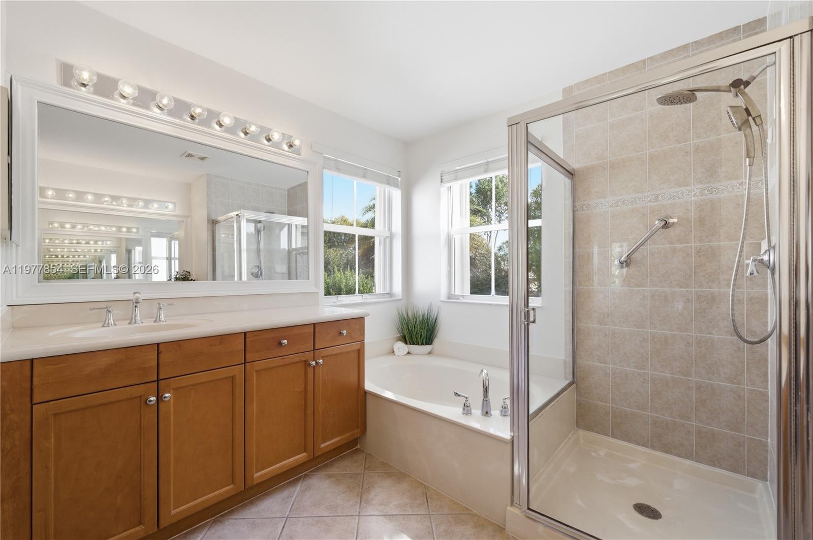 RIVIERA ISLES II - Residential