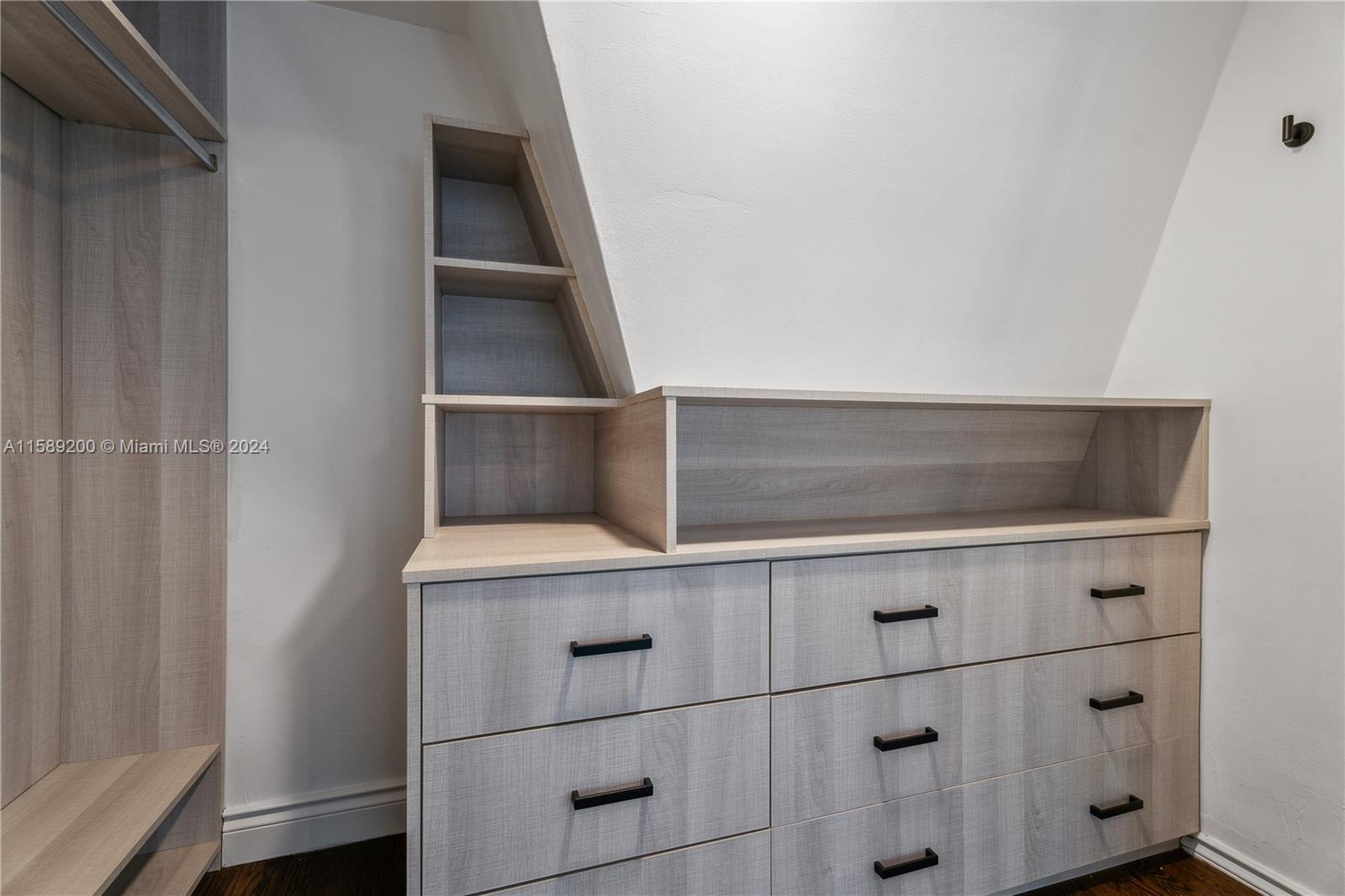 CORAL GABLES C C SEC 3 - Residential