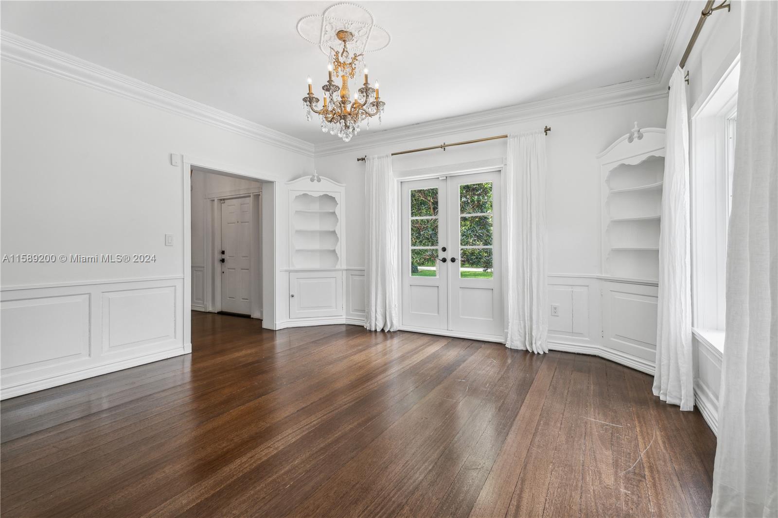 CORAL GABLES C C SEC 3 - Residential