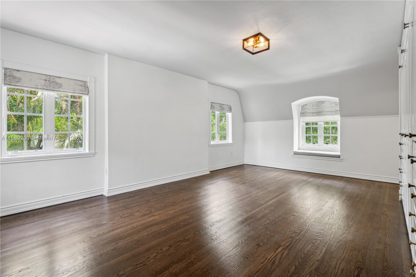 CORAL GABLES C C SEC 3 - Residential