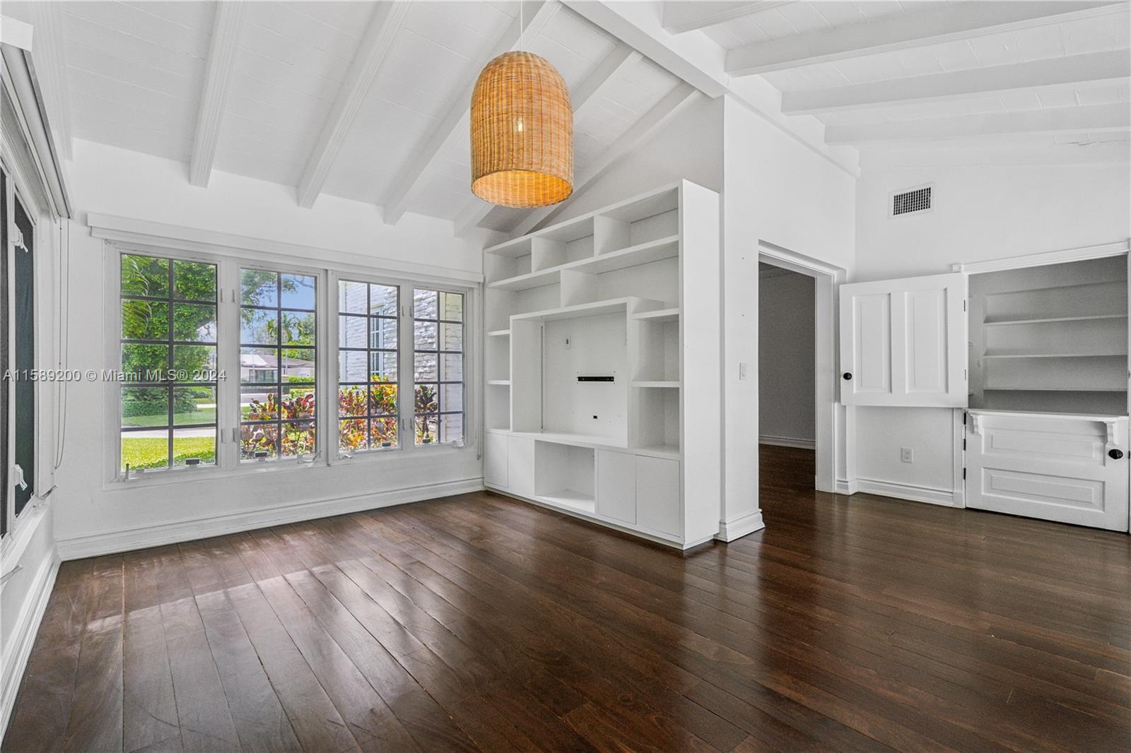 CORAL GABLES C C SEC 3 - Residential