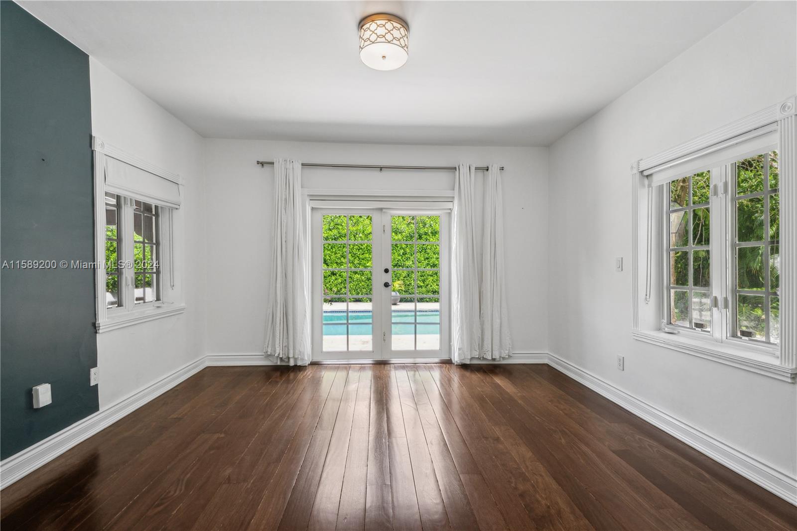 CORAL GABLES C C SEC 3 - Residential