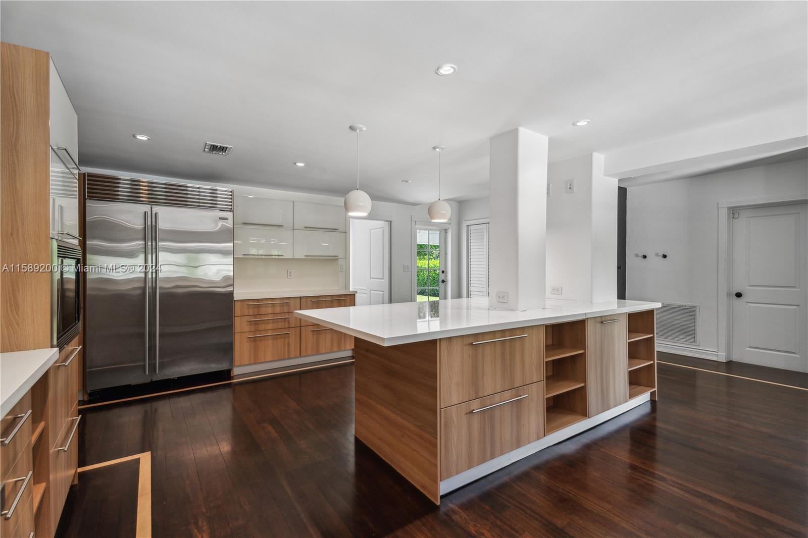 CORAL GABLES C C SEC 3 - Residential