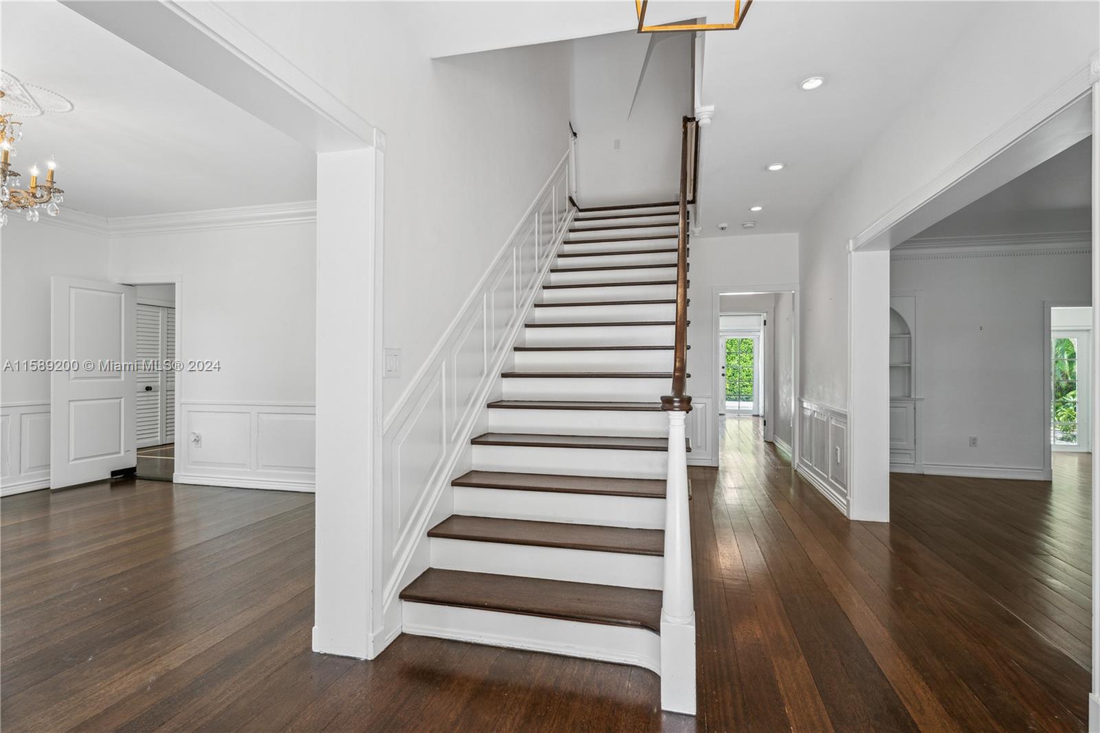 CORAL GABLES C C SEC 3 - Residential