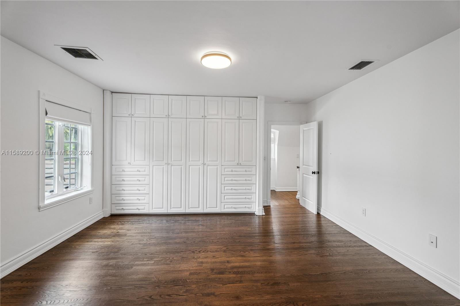 CORAL GABLES C C SEC 3 - Residential