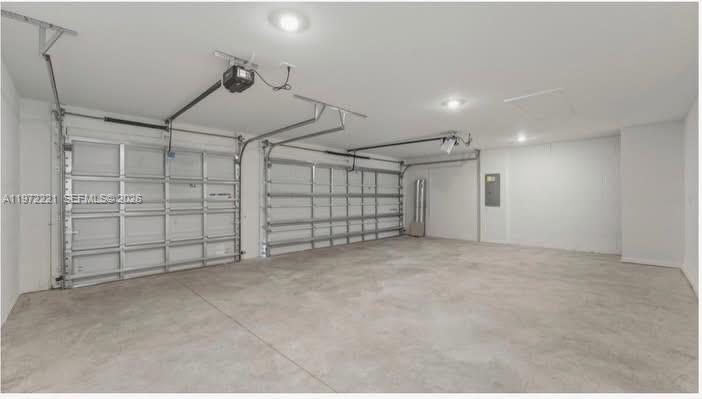 MAPLEWOOD PARK - Residential Lease