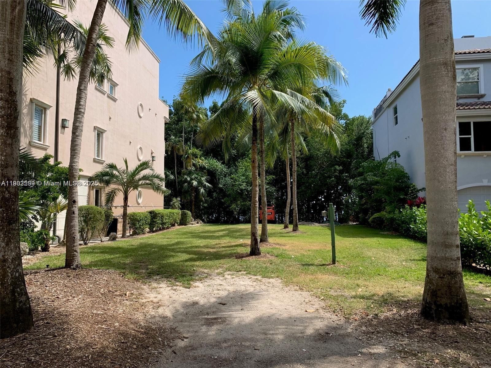 PARADISE POINT 1ST AMENDM - Land