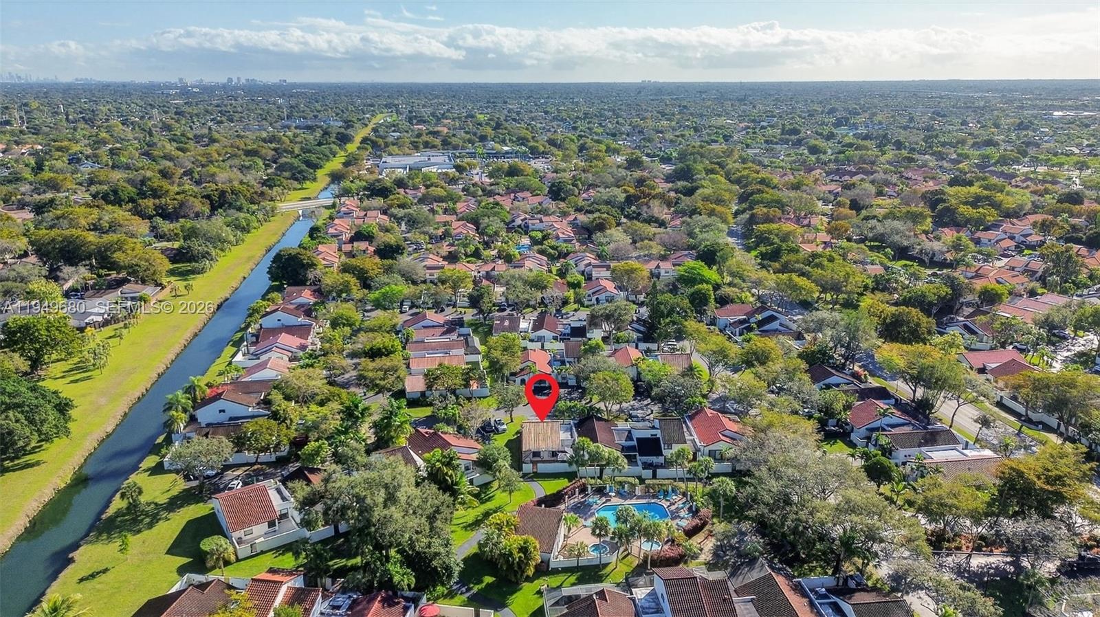 CROSSINGS TOWNHOUSES SEC - Residential