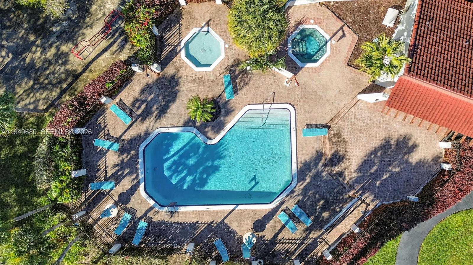 CROSSINGS TOWNHOUSES SEC - Residential