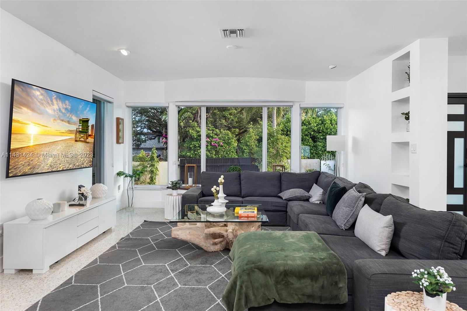 Davis Harbor - Residential