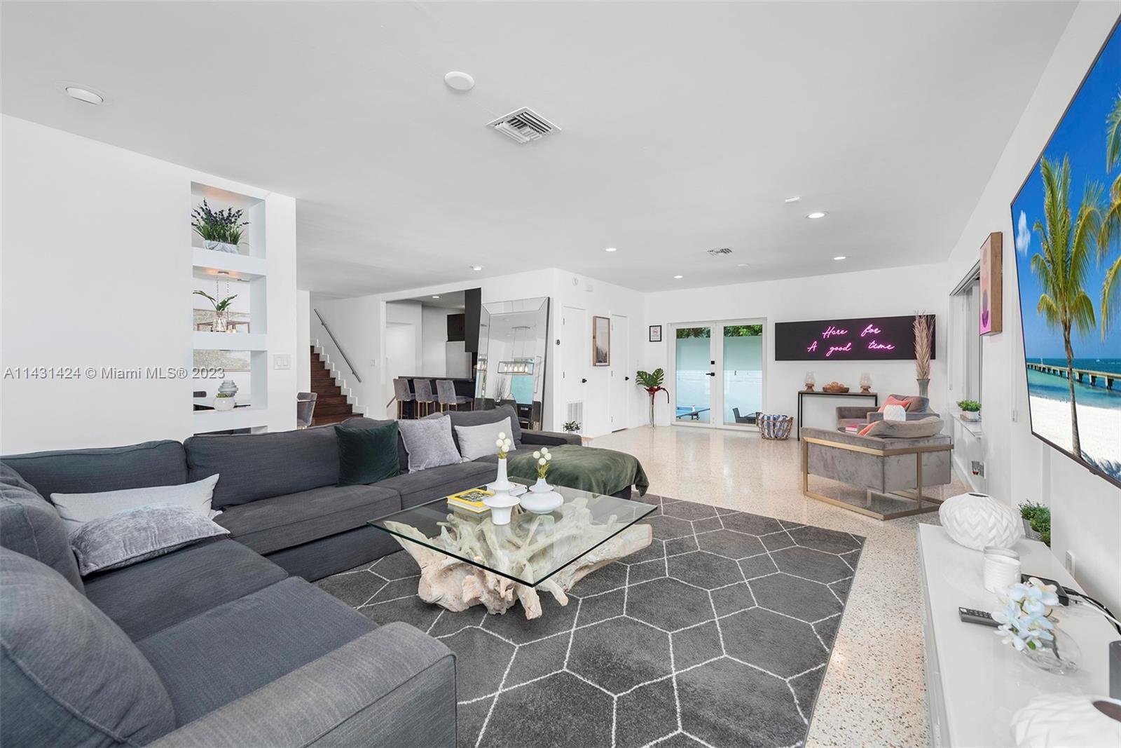 Davis Harbor - Residential