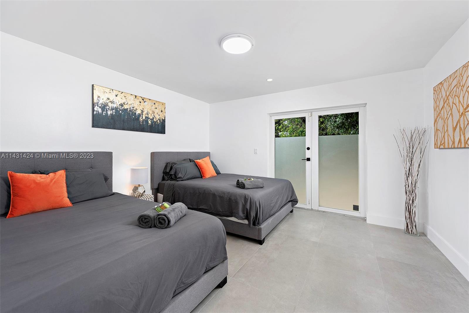 Davis Harbor - Residential