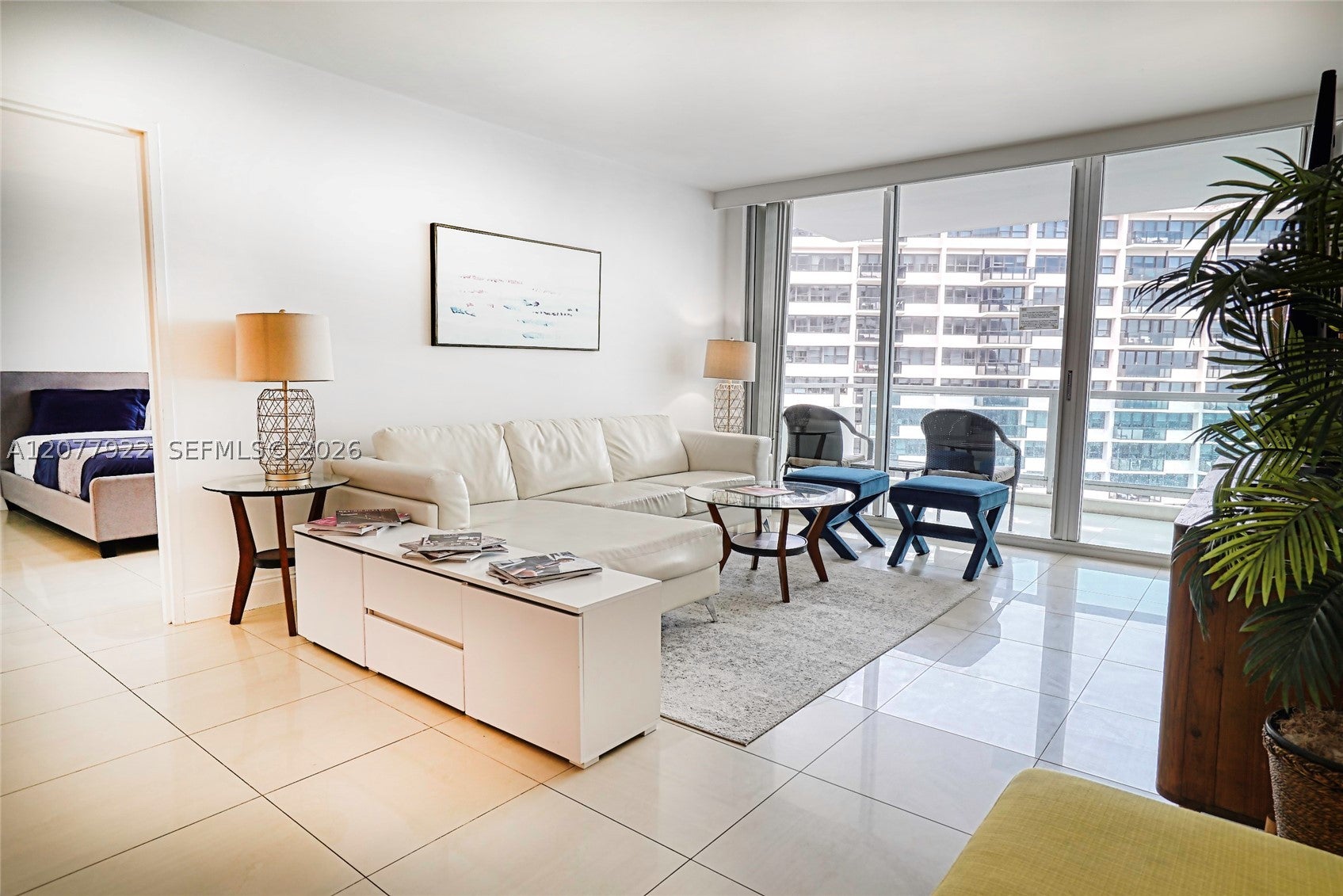 5161 Collins Ave 1101