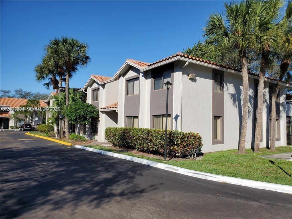 3204 Coral Lake Ln 3204