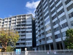 2025 Ne 164th St 315, North Miami Beach, Miami-Dade County, Florida - 1 Bedrooms  
2 Bathrooms - 