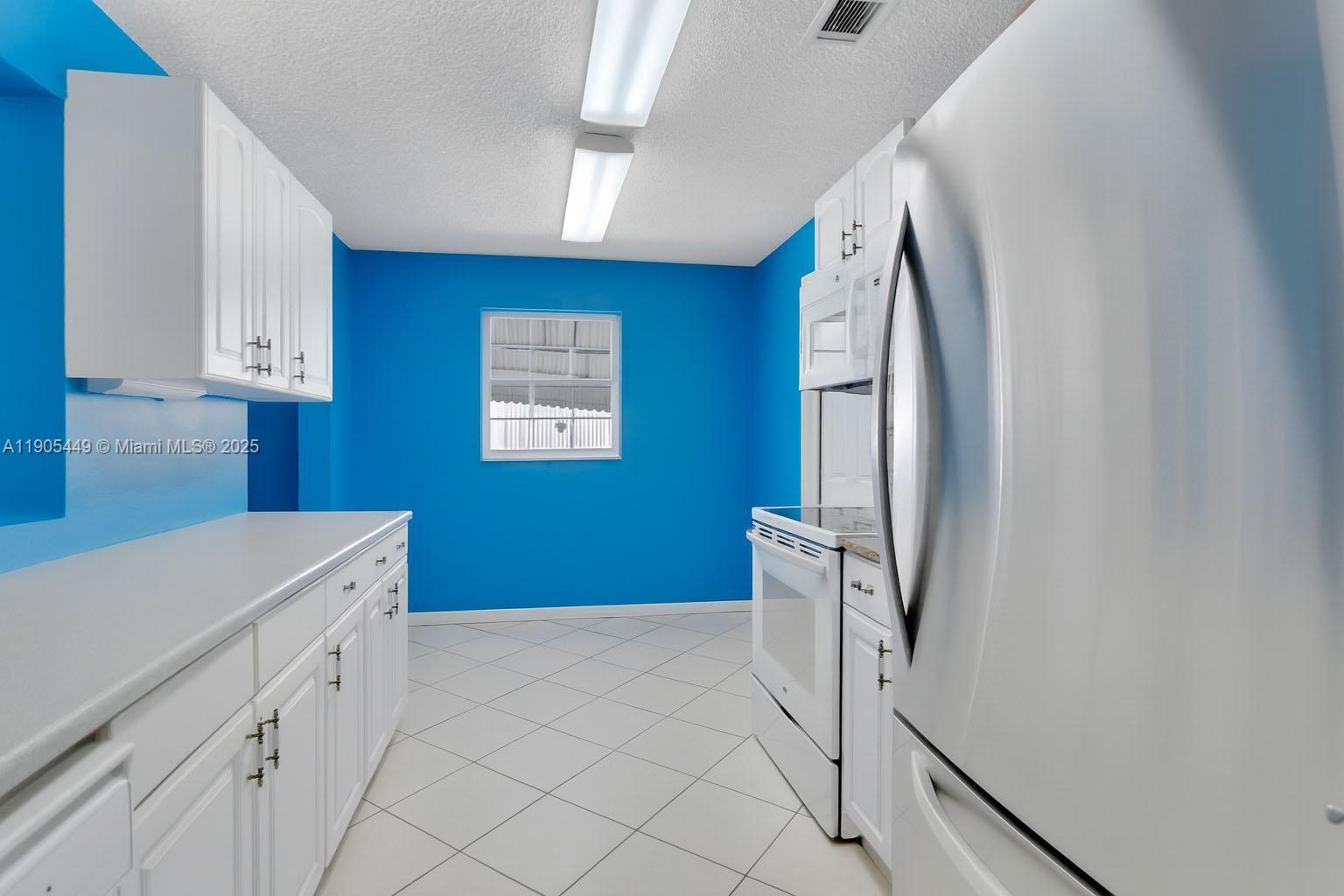 PALM BEACH LEISUREVILLE S - Residential