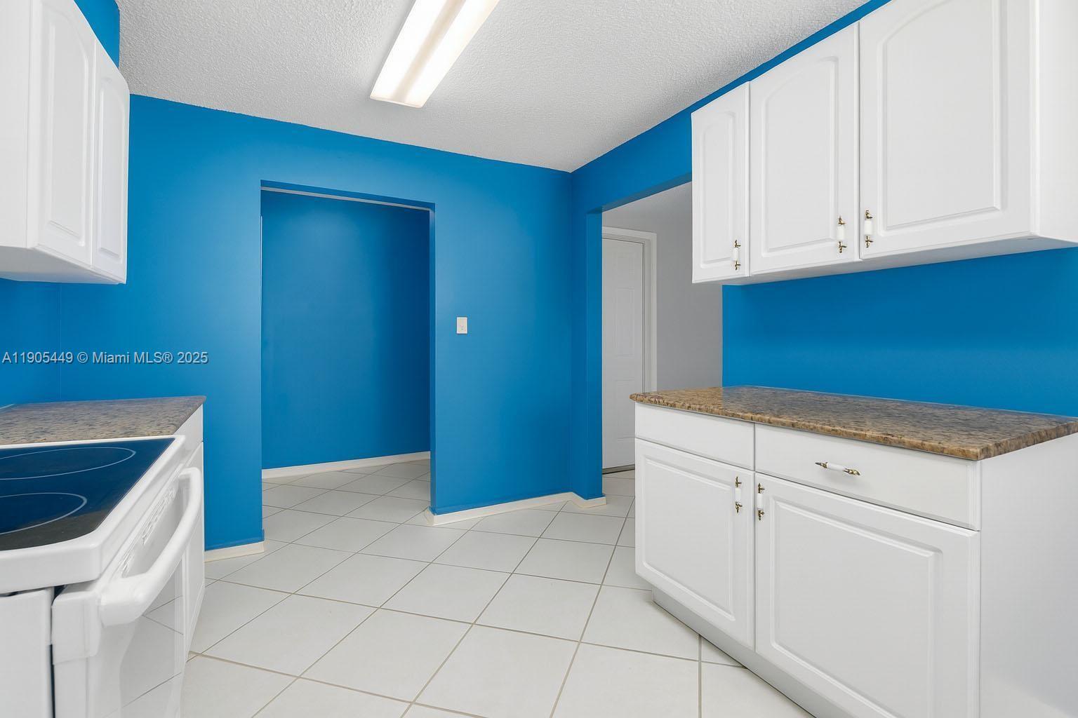 PALM BEACH LEISUREVILLE S - Residential