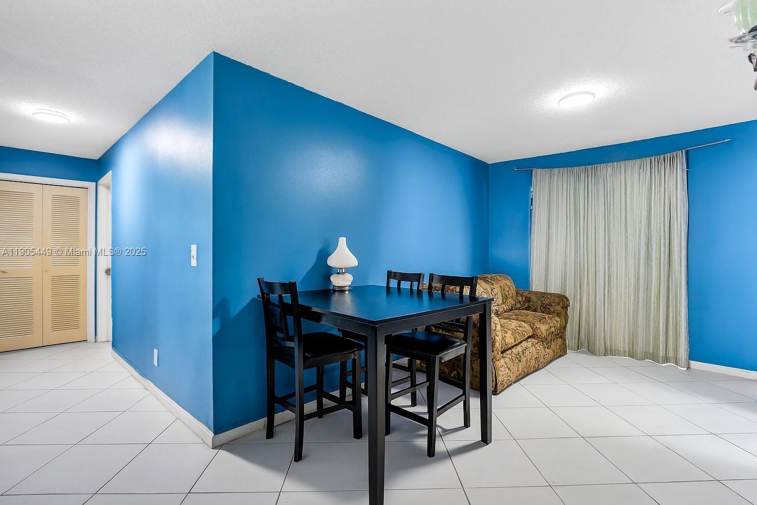 PALM BEACH LEISUREVILLE S - Residential