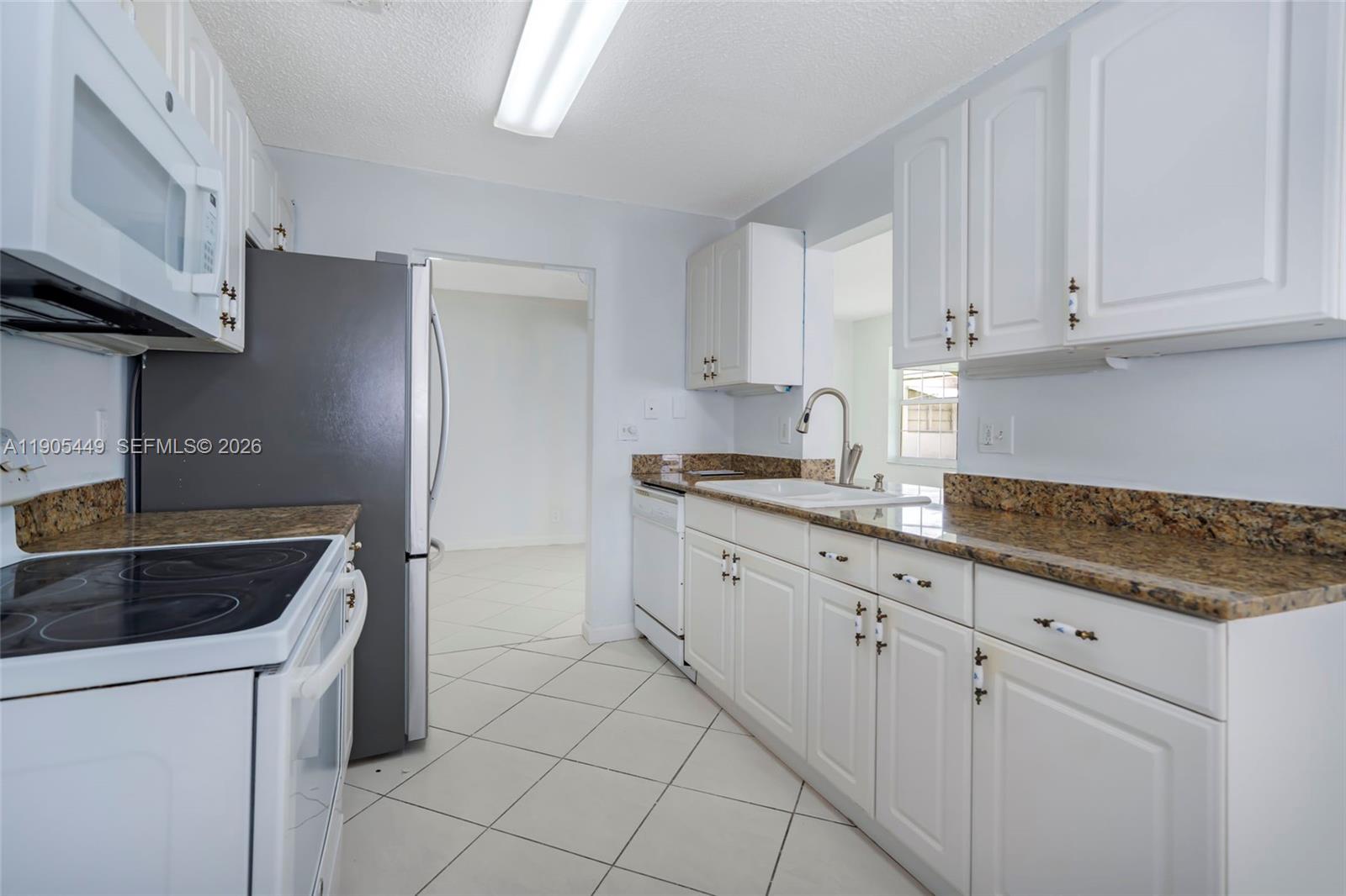 PALM BEACH LEISUREVILLE S - Residential