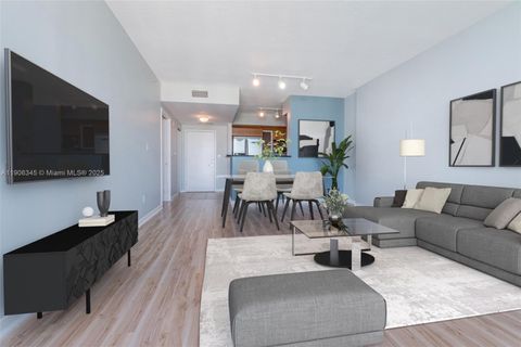 335 S Biscayne Blvd 3904 Miami FL 33131