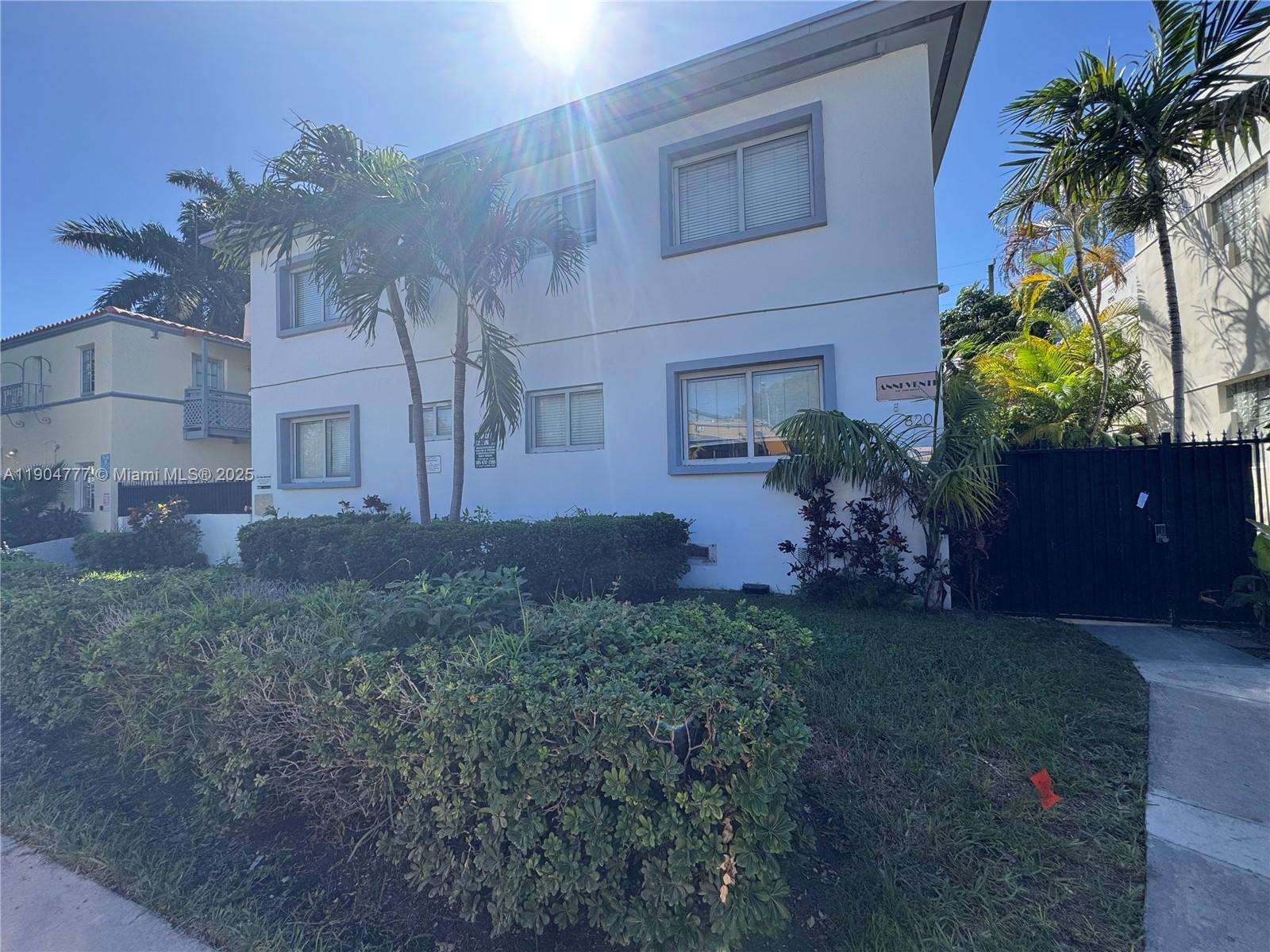 ANNI VENTI CONDO - Residential Lease