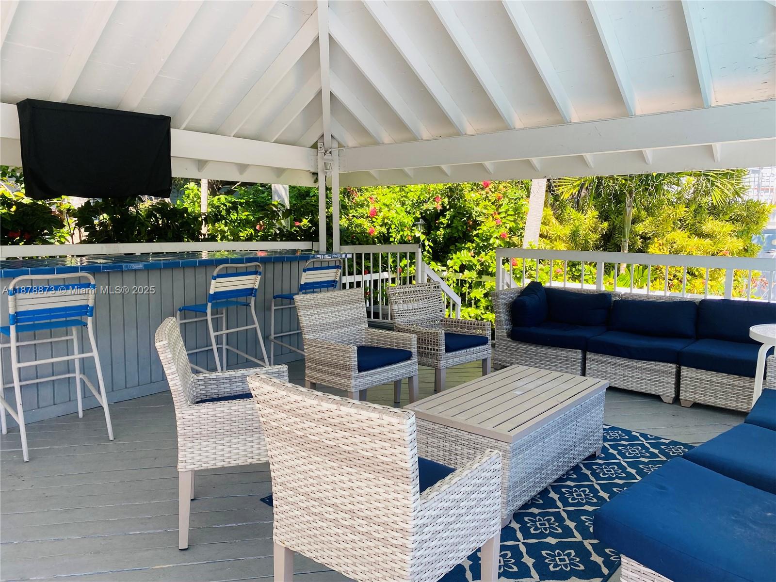 LE PHARE KEY BISCAYNE CON - Residential Lease