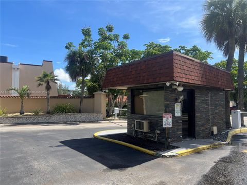 4156 Inverrary Dr 309 Lauderhill FL 33319