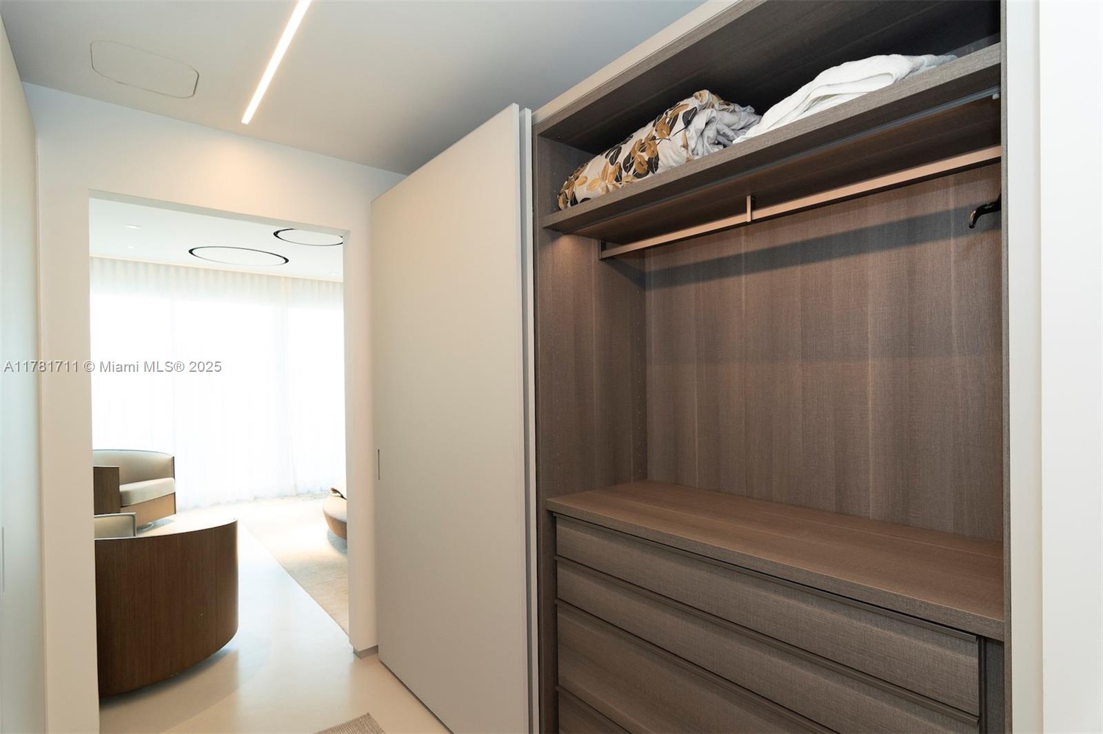 PALAU SUNSET HARBOR - Residential Lease