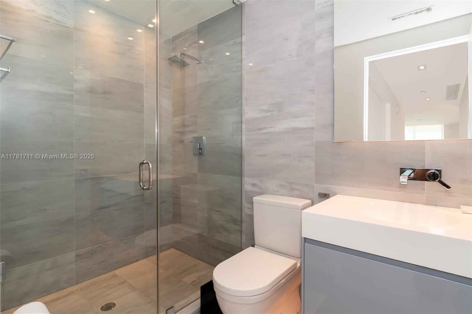 PALAU SUNSET HARBOR - Residential Lease