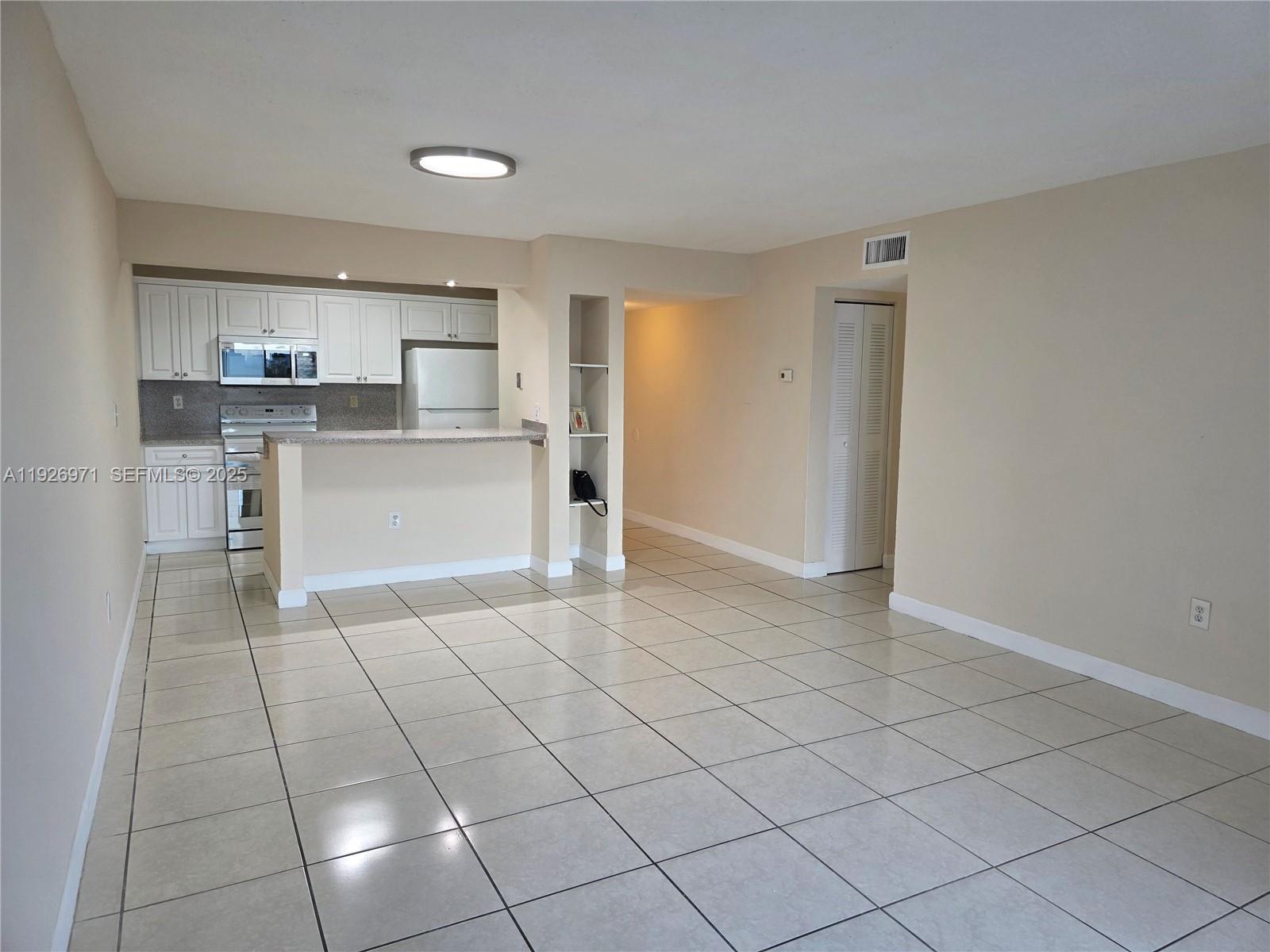 CASA BELLA CONDO - Residential Lease