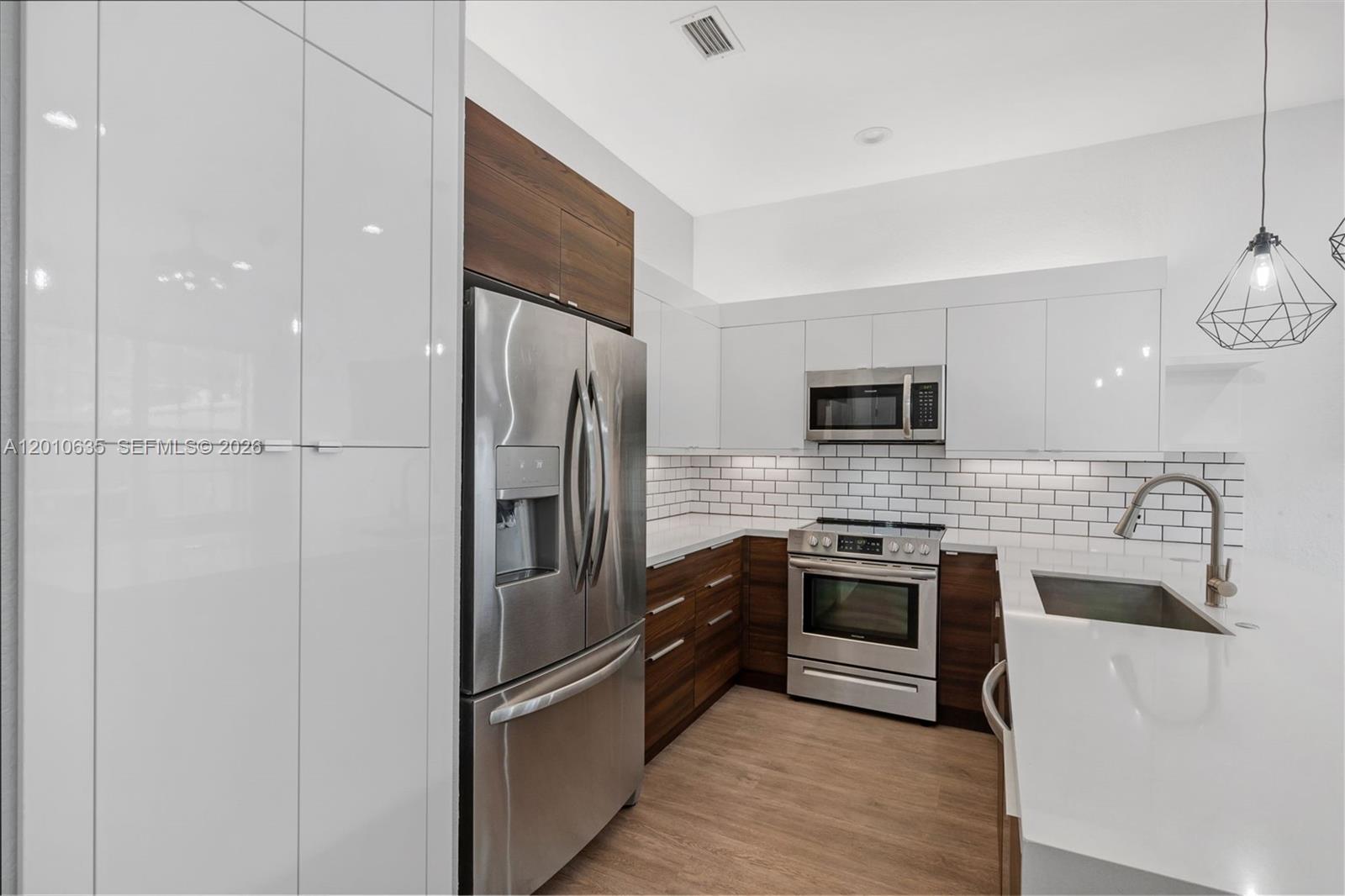 MEADOW PINES - Residential