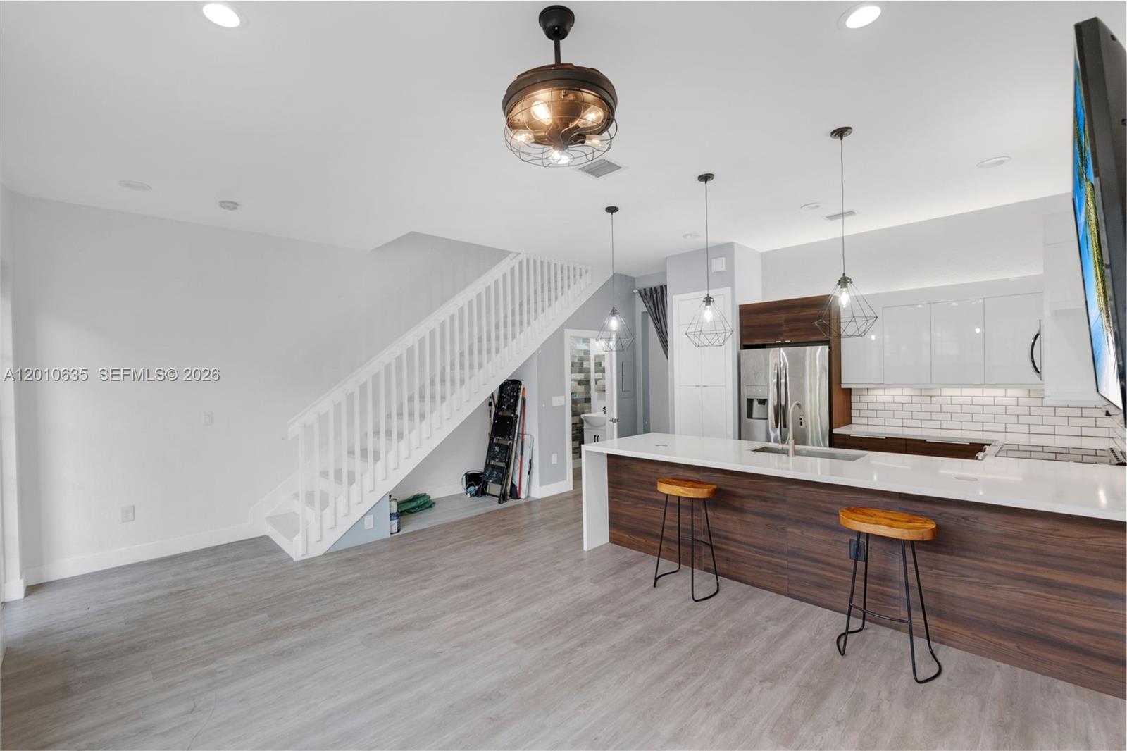 MEADOW PINES - Residential