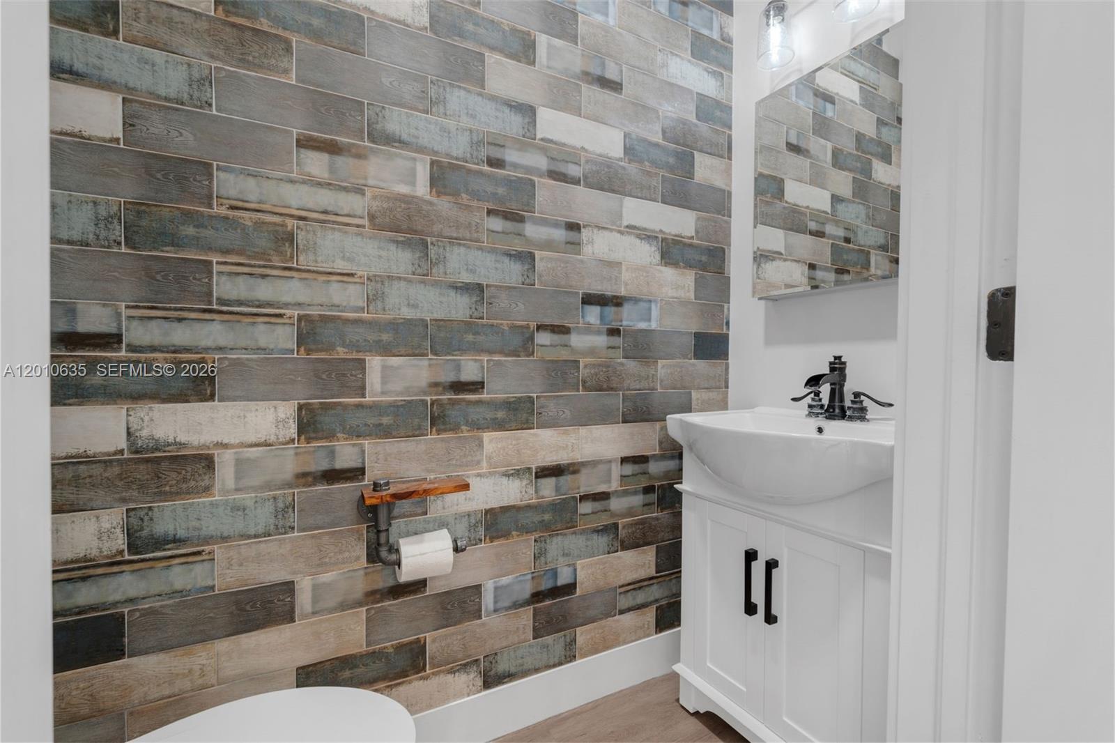 MEADOW PINES - Residential