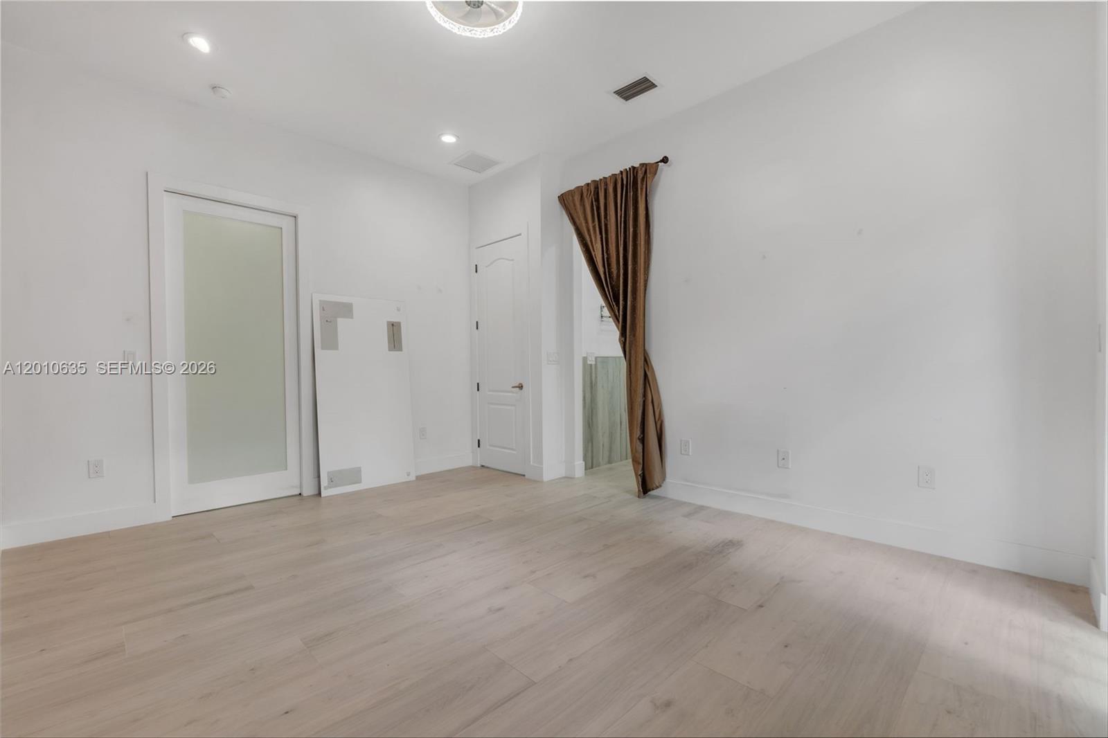 MEADOW PINES - Residential