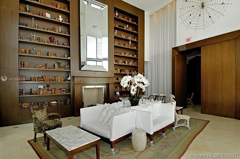 ICON CONDO - Residential