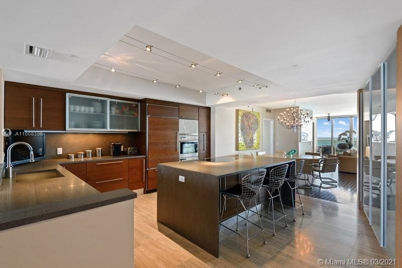 ICON CONDO - Residential