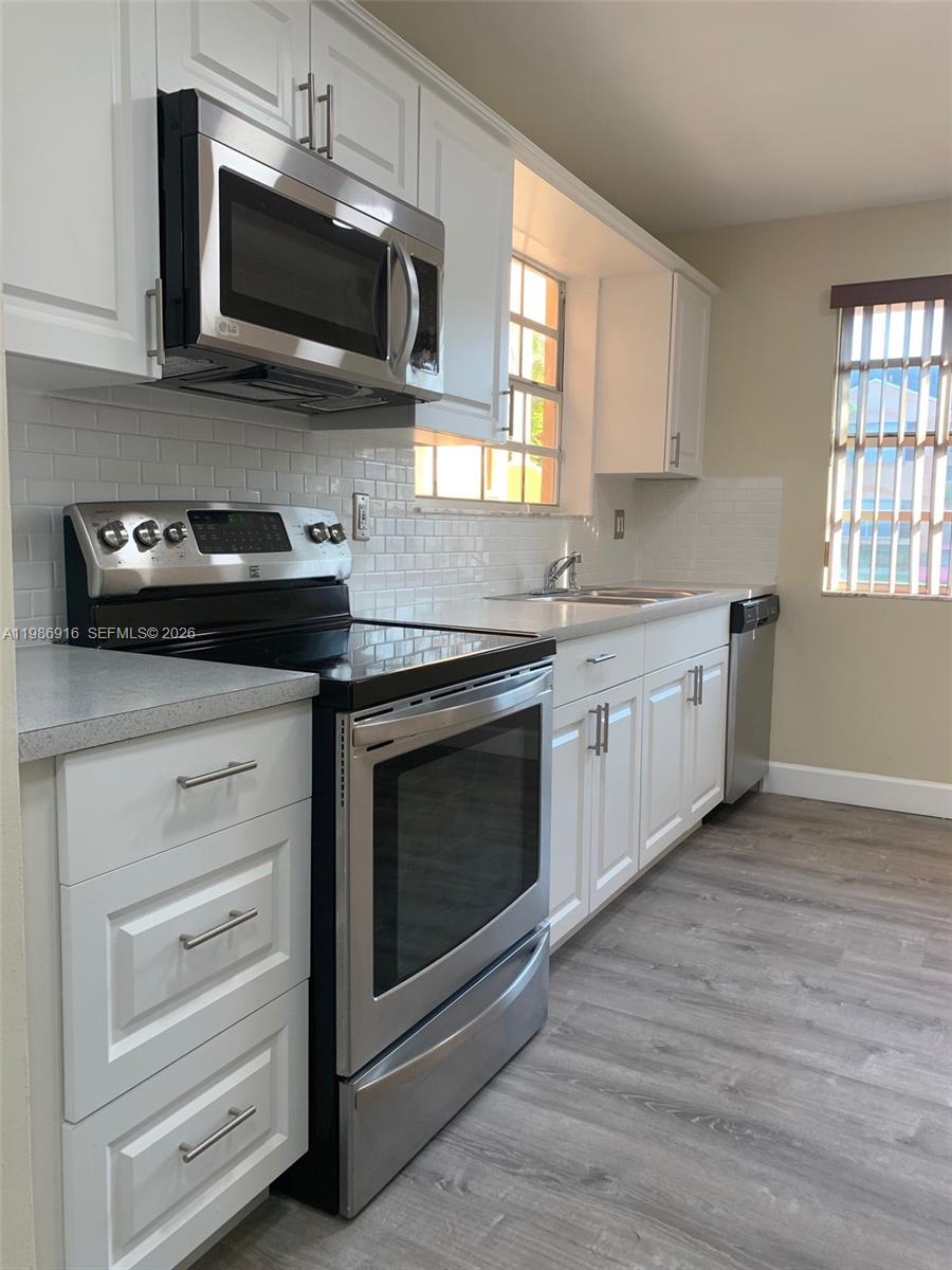 KEYS GATE CONDO NO ONE - Residential Lease