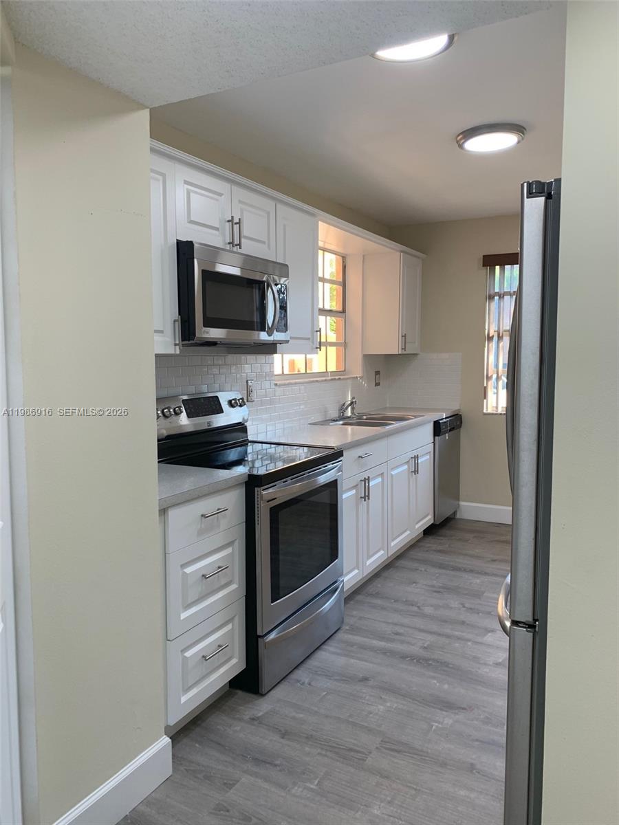 KEYS GATE CONDO NO ONE - Residential Lease