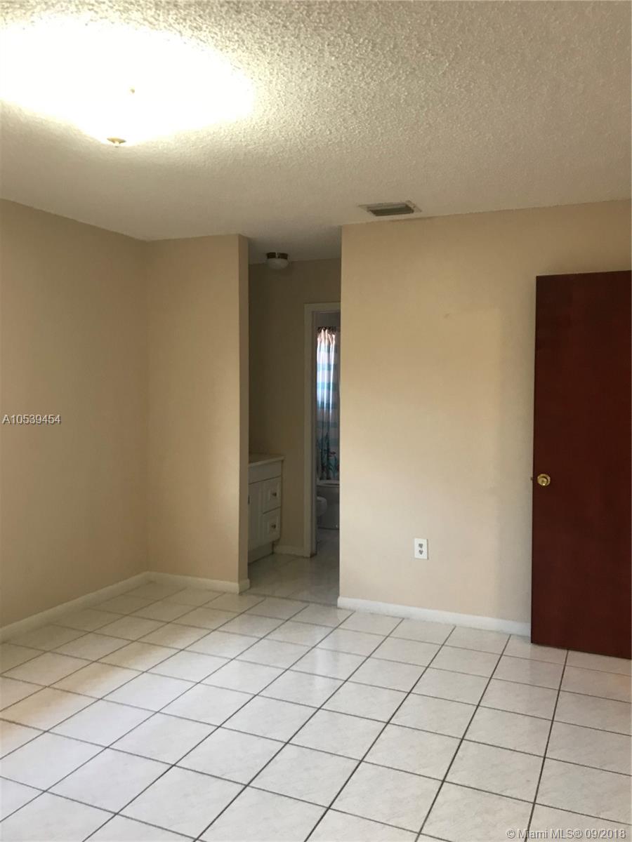 ROBLES GARDENS 5TH ADDN - Residential Lease