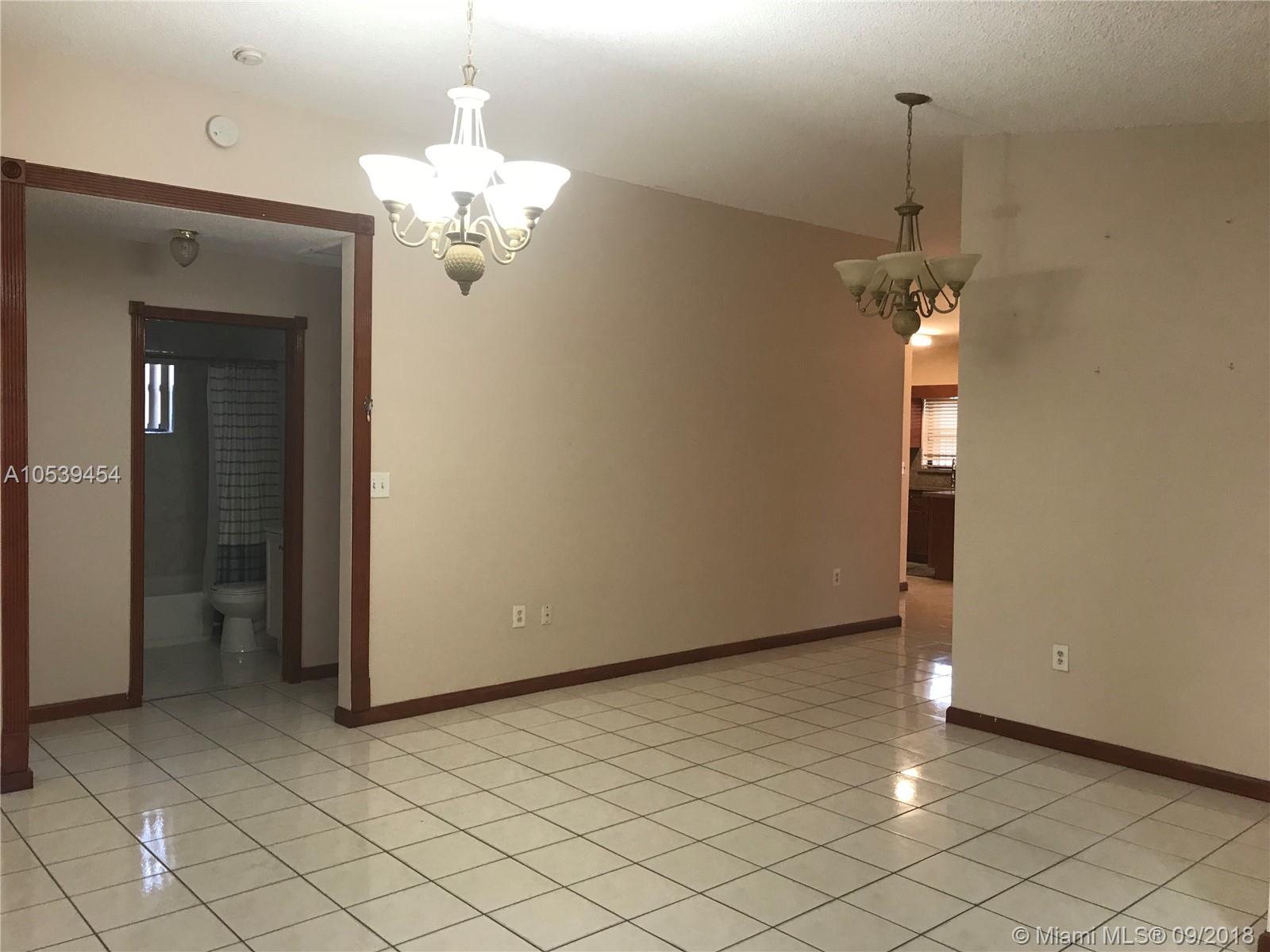 ROBLES GARDENS 5TH ADDN - Residential Lease