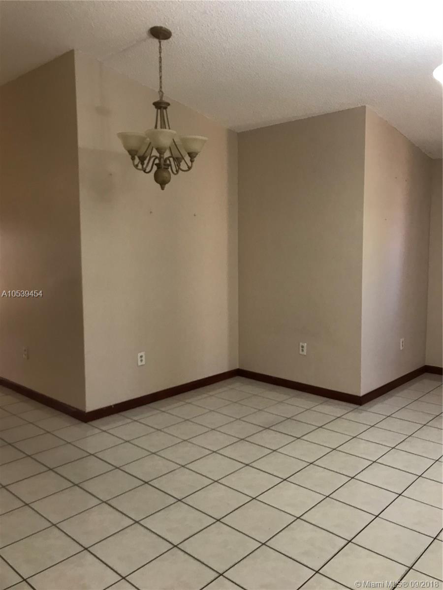 ROBLES GARDENS 5TH ADDN - Residential Lease