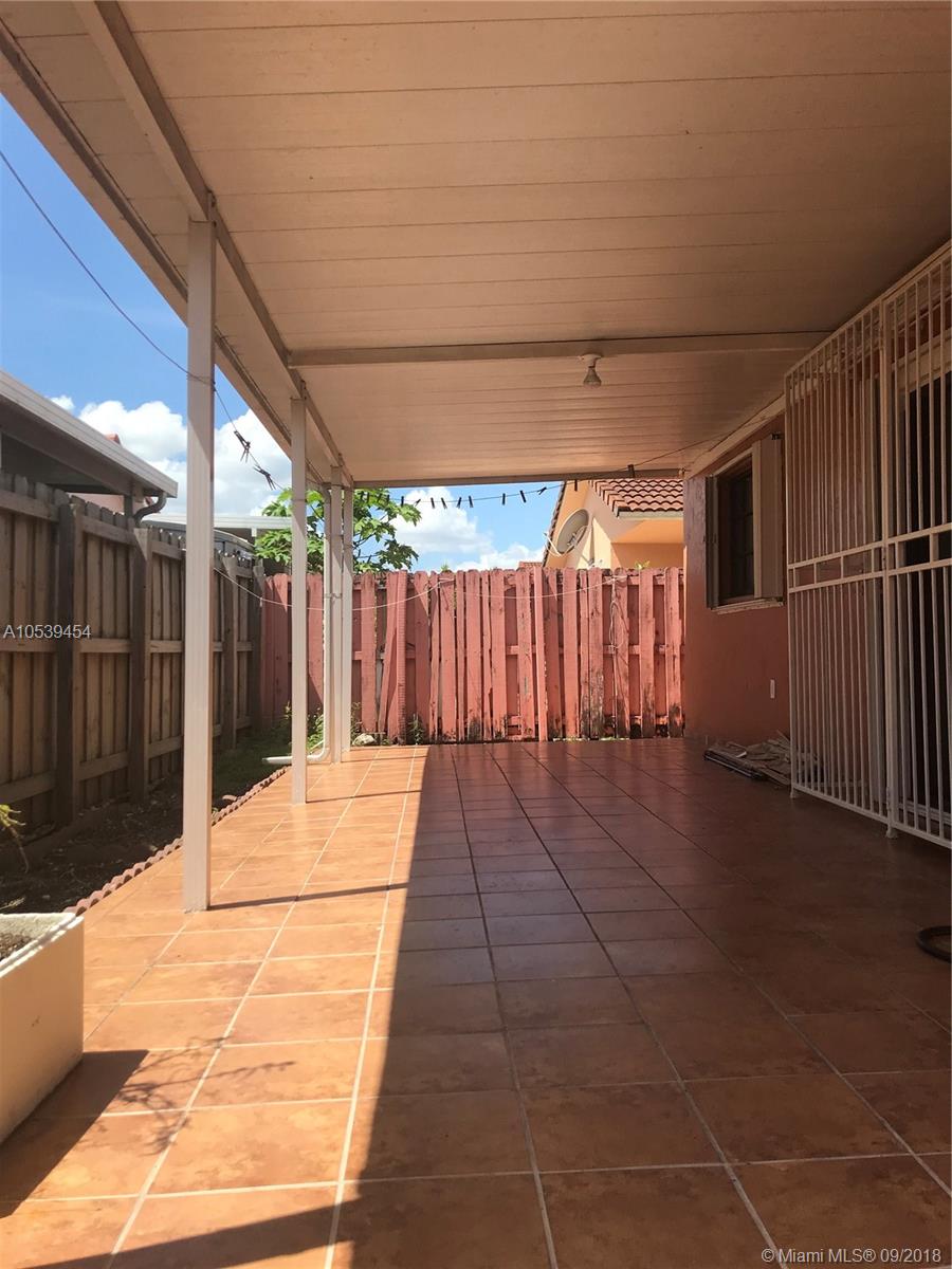 ROBLES GARDENS 5TH ADDN - Residential Lease